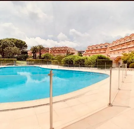 Apartment Secured Parc Velusine With Private Parking, Terrace, Pools And Tennis Courts.